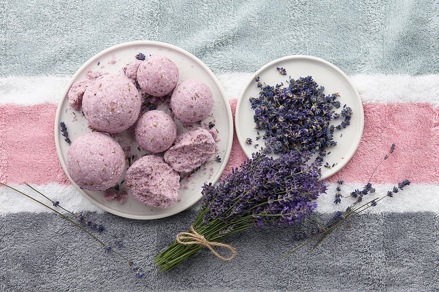 The Ultimate Guide to Organic Bath Bombs: A Soothing Treat for Irritated Skin - The Bath Time
