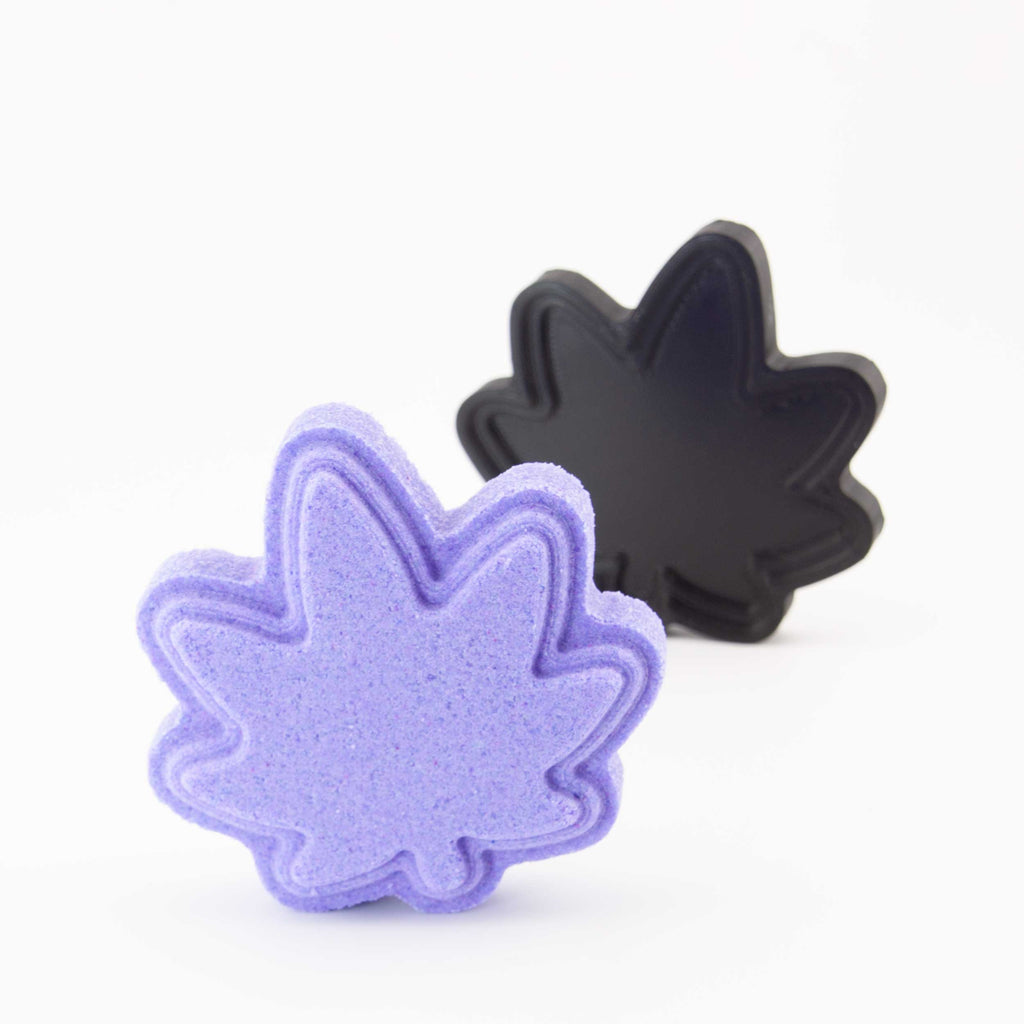 Marijuana Leaf Bath Bomb Mold - The Bath Time